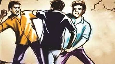 गाडी अंगावर घातल्याच्या समजातून तरुणाला बेदम मारहाण