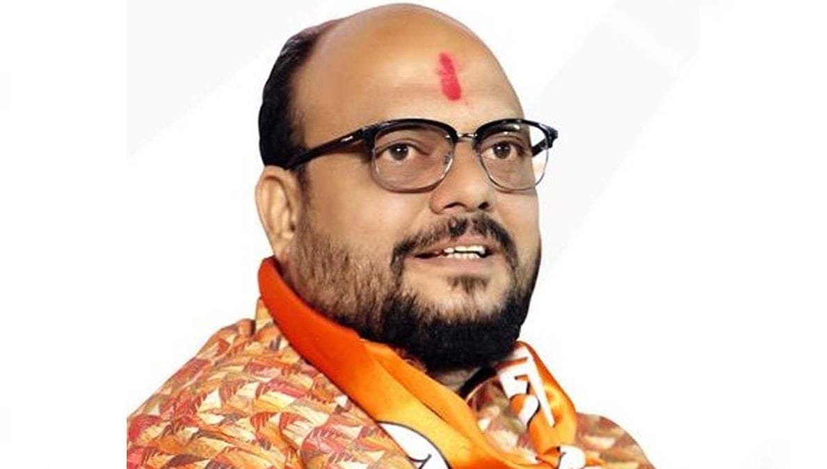 Mumbai-‘पिक्चर संपल्यानंतर नवीन पिक्चर सुरू करणं एवढं सोपं नसतं’; खडसे-तावडे भेटीवर गुलाबराव पाटलांची फटकेबाजी