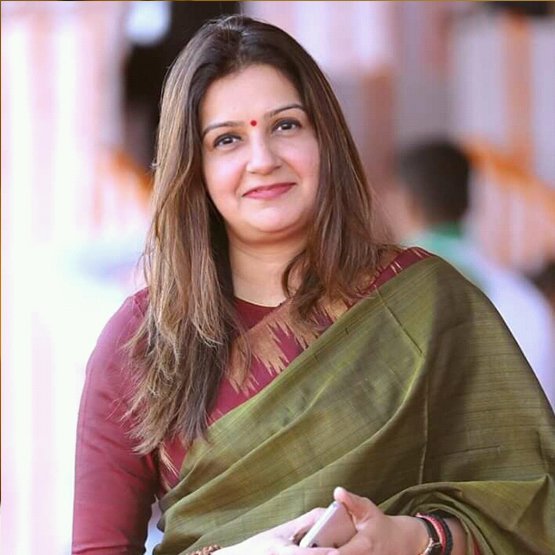 Delhi-‘ऑपरेशन लोटस’वरून प्रियंका चतुर्वेदींचा भाजपवर हल्लाबोल; उमर अब्दुल्लांच्या दाव्याला पाठिंबा