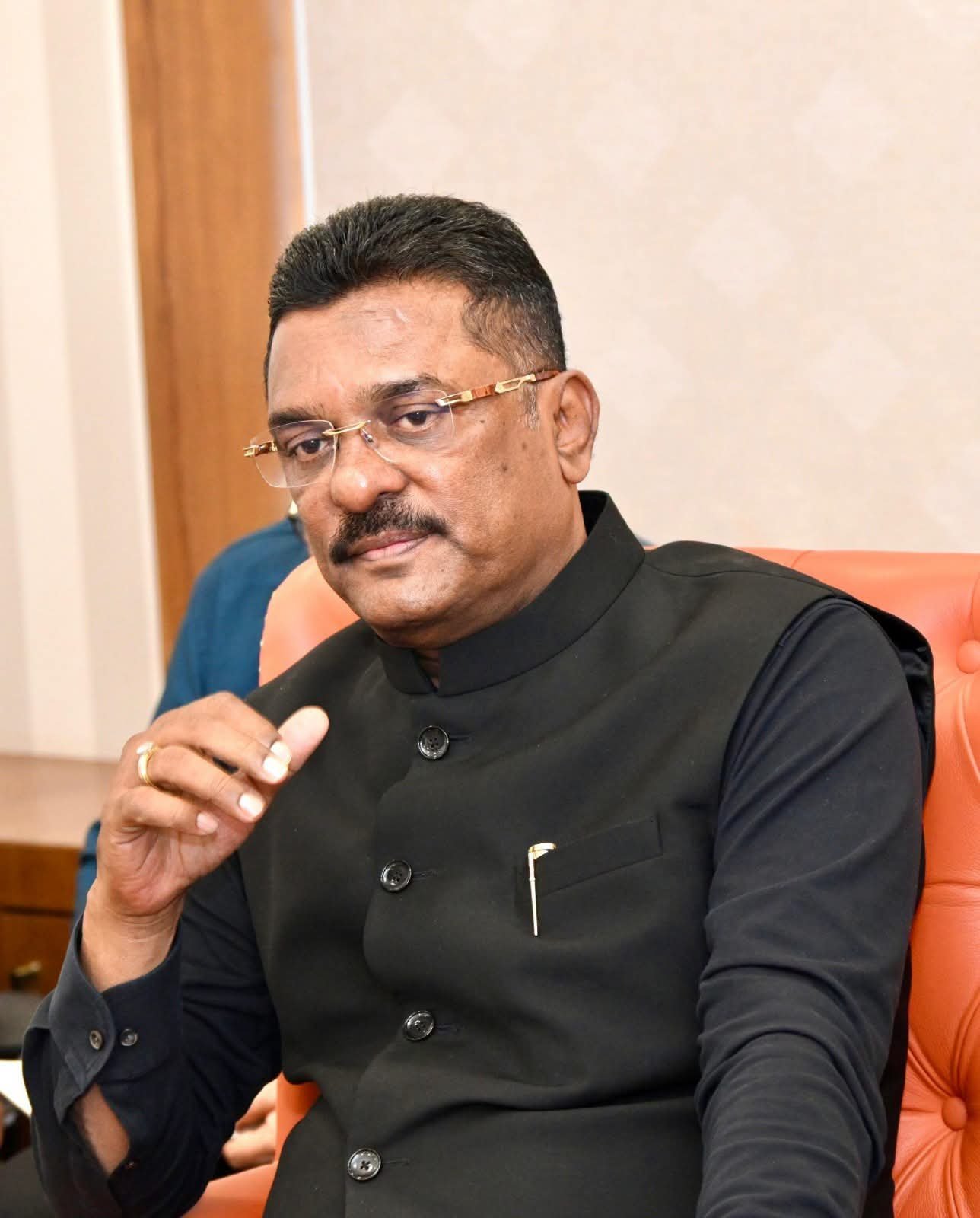 Mumbai-एसटी प्रवाशांना मोठा झटका! आज मध्यरात्रीपासून तिकीटदरात १३.५६ टक्के वाढ; राज्य परिवहन प्राधिकरणाची मंजुरी