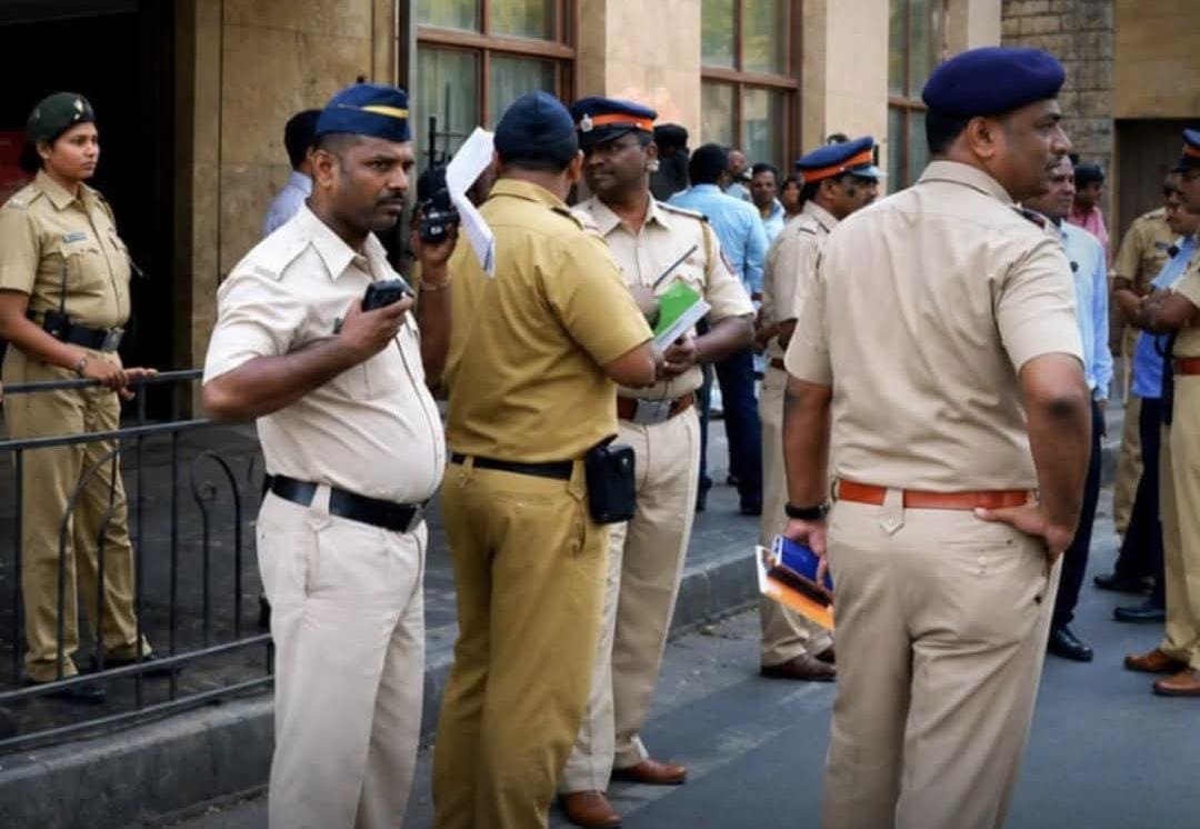 मुंबईत 23 जुलै ते 6 ऑगस्टपर्यंत कलम 144 लागू; पाचपेक्षा अधिक जणांच्या जमावावर बंदी