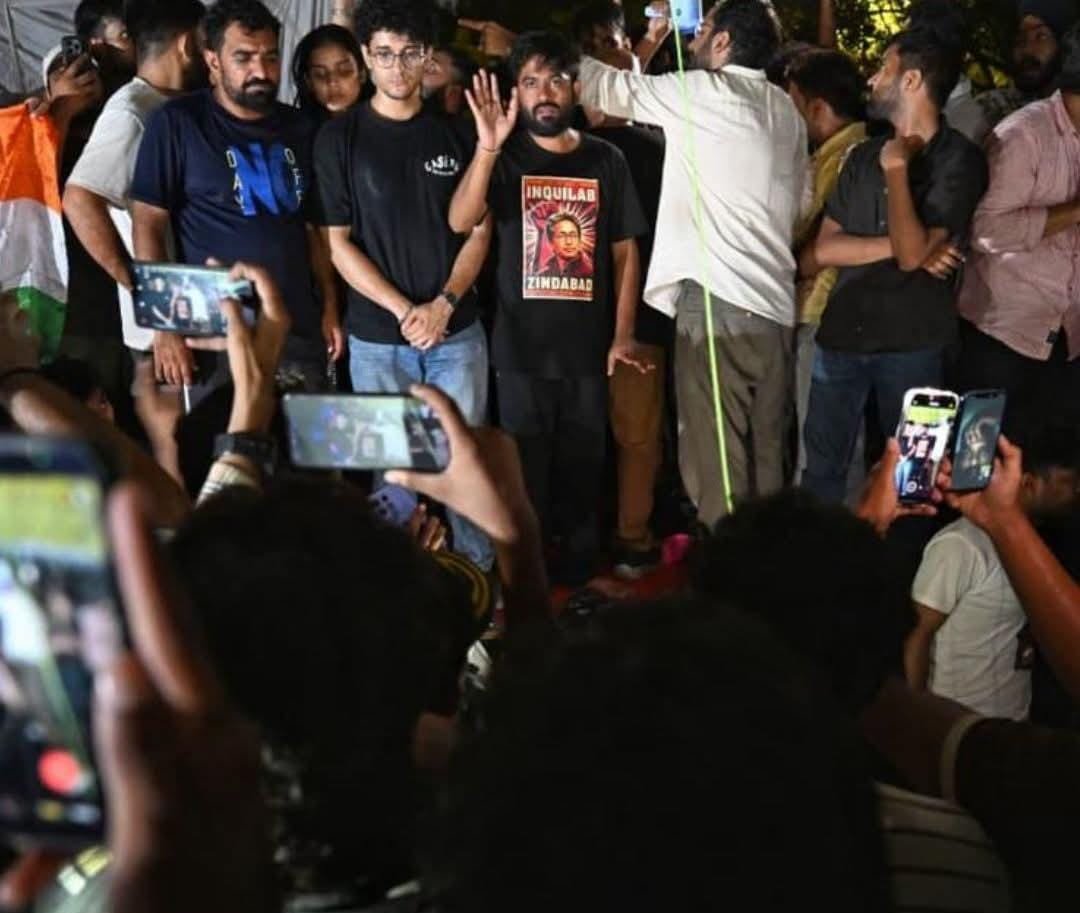 Delhi-संसद मार्चनंतर दिल्ली पोलिसांची कारवाई तीव्र; अनेक गुन्हे दाखल, सुमारे ७० आंदोलक ताब्यात